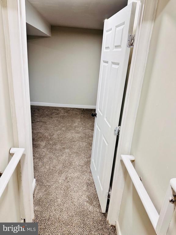 Building Photo - 35178 Sara Ct