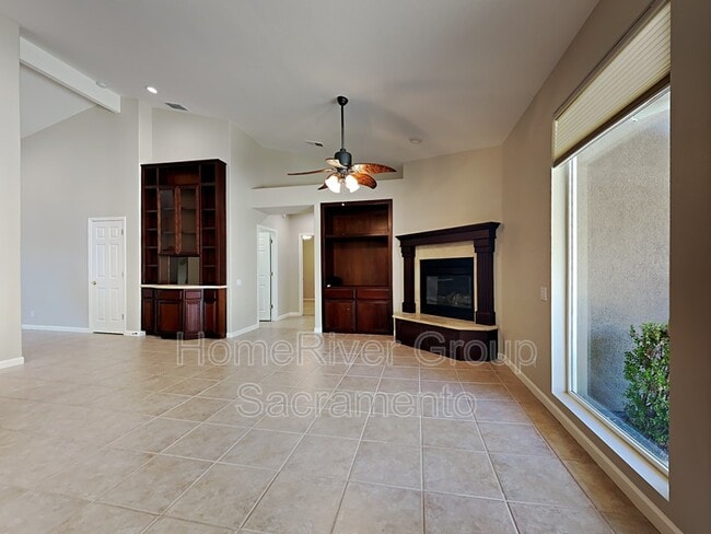 Building Photo - 5322 Bellegrove Way