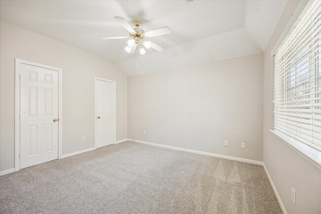 Building Photo - 10834 Bay Bridge Dr