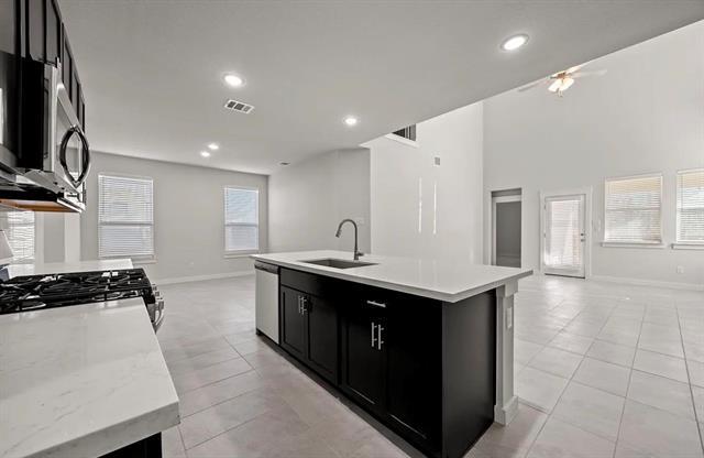 Building Photo - 2009 Belvedere St