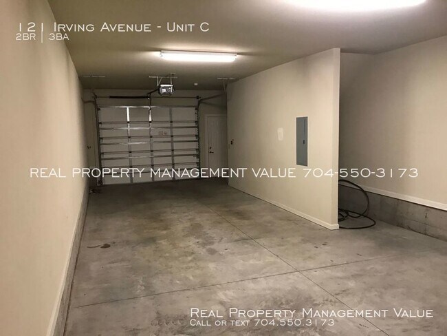 Building Photo - Two Bedroom Townhome in Legacy Village