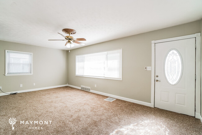 Building Photo - Updated 3 Bedroom Home