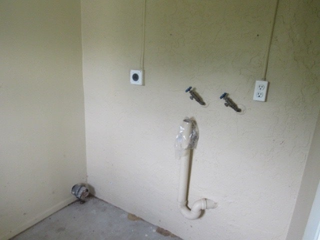 Building Photo - Lovely 2 Bedroom 1 Bathroom Duplex in San ...