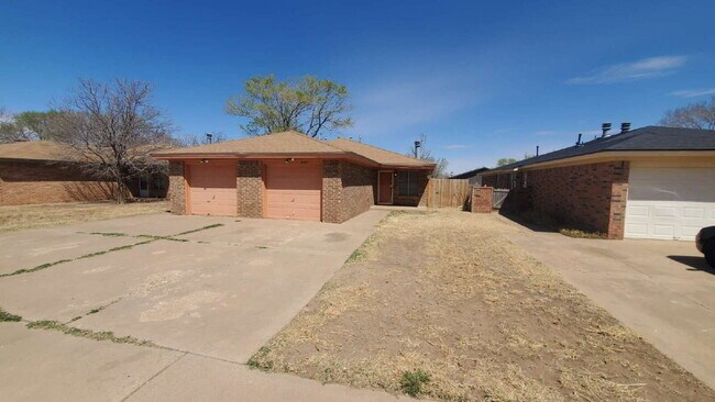 Building Photo - West Lubbock Corridor/ Trending Popular Lu...