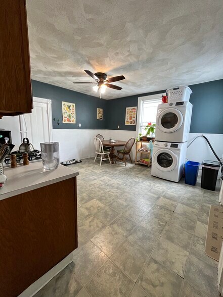 Primary Photo - 248 Cypress St