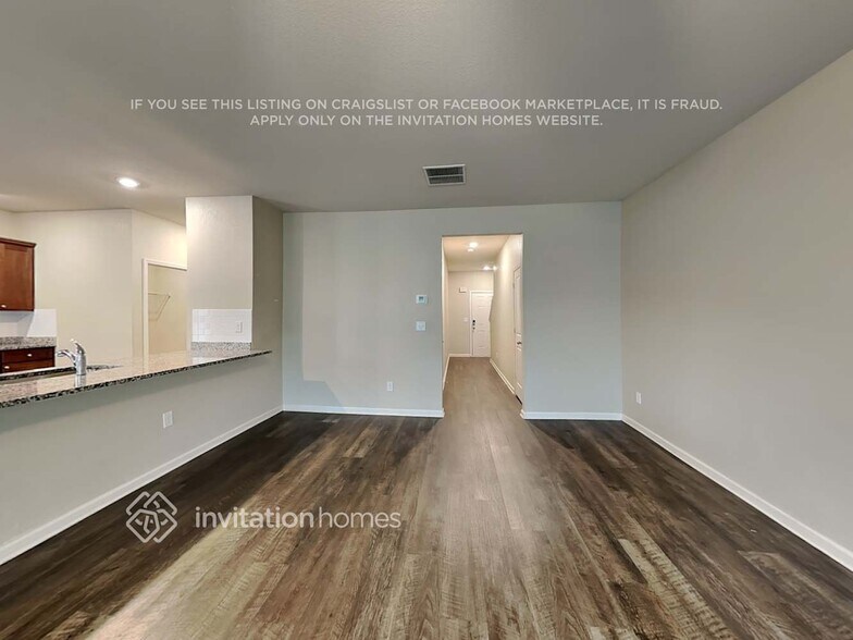 Building Photo - 204 Oliver Dr