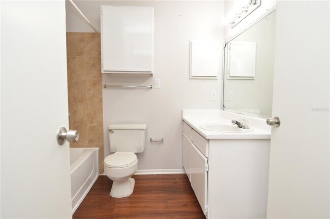 Building Photo - 8630 Mallard Reserve Dr