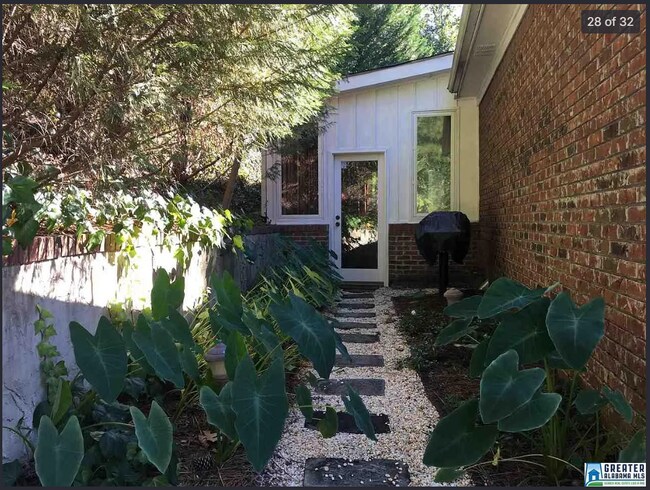 Building Photo - 5217 Overlook Cir