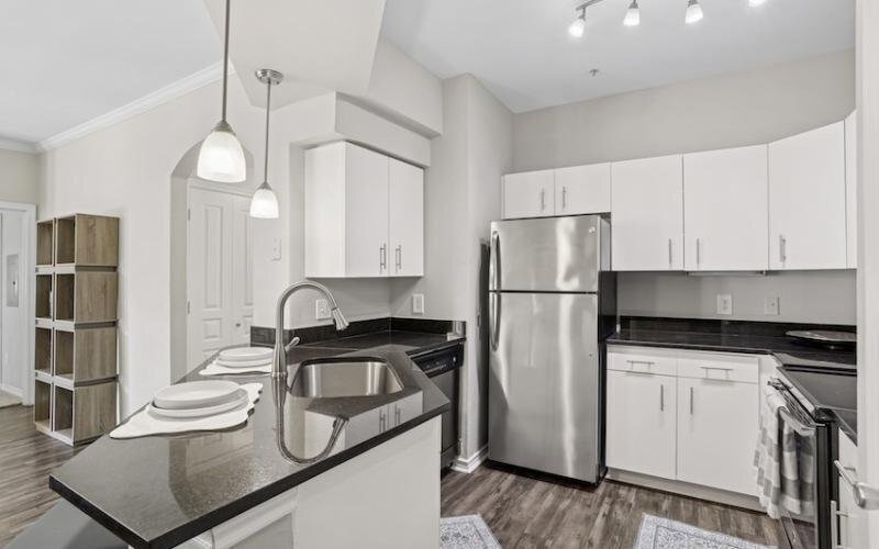 Building Photo - 2403 N Washington Ave