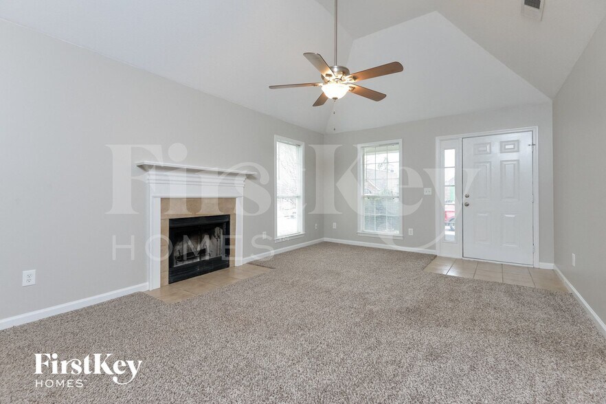 Building Photo - 424 Camden Cove Cir