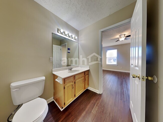 Building Photo - 6543 Vonnie Vale Ct