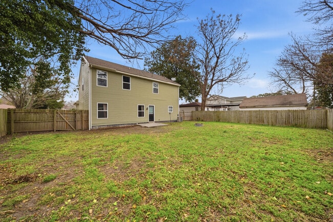 Building Photo - 507 Leonard Rd