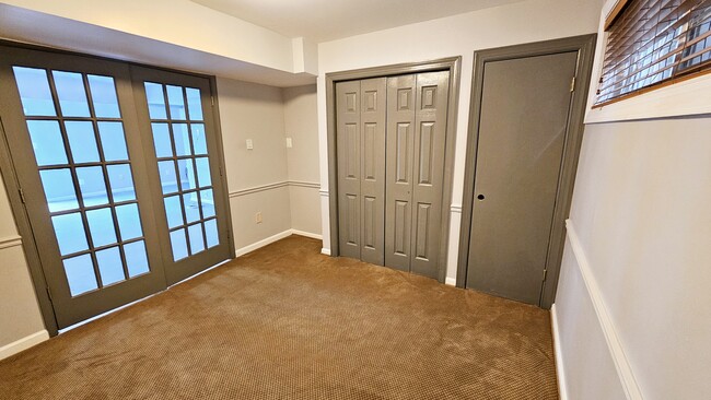 Building Photo - 4502 King Edward Ct