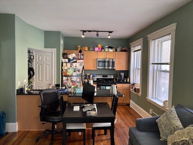 Building Photo - 40 Revere St