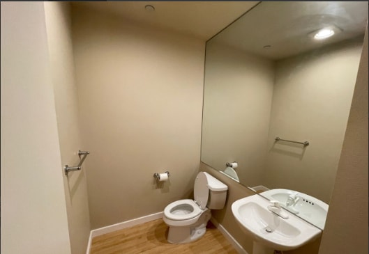 Building Photo - 925 110th Ave NE