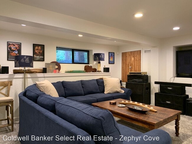 Building Photo - 4 br, 3 bath House - 116-B Snowbird Court