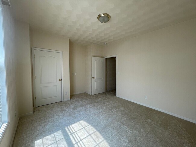 Building Photo - Woodsworth Village in West Neck 55+