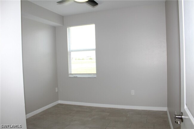 Building Photo - 5661 Melbourne Ct