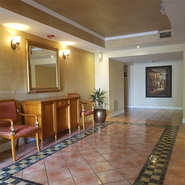 Building Photo - 19999 E Country Club Dr