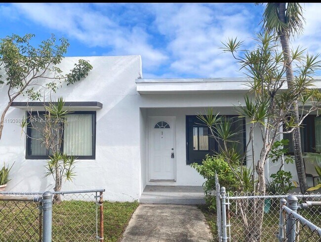 Building Photo - 650 83rd St