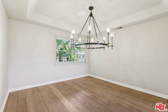 Building Photo - 14290 Dickens St