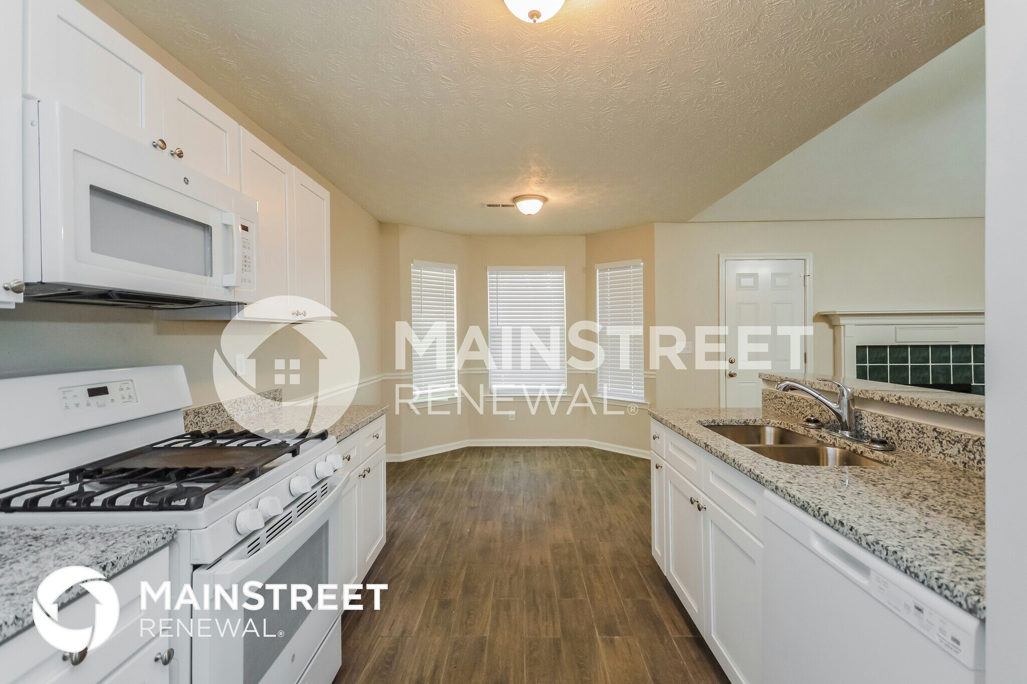 Building Photo - 851 Sweetwater Way