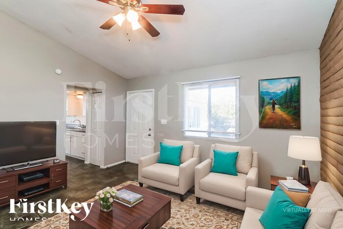 Building Photo - 3320 S Margo Dr