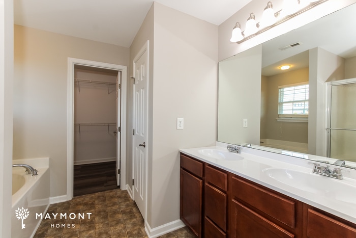 Building Photo - 226 pico Pl