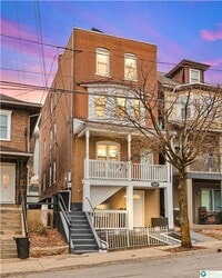 Building Photo - 1348 E 6th St