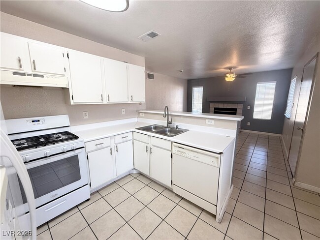 Building Photo - 4648 Krissylouise Way