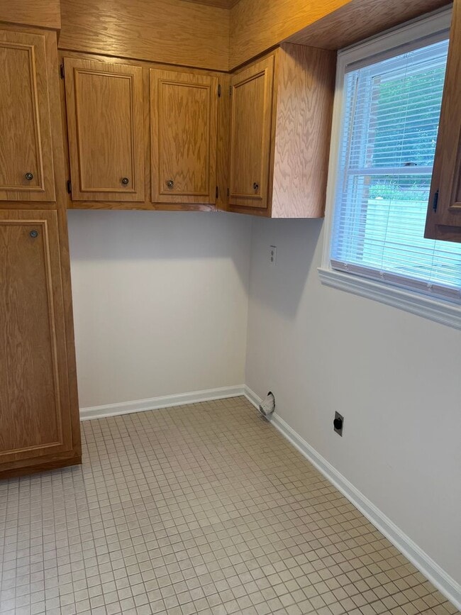 Building Photo - Awesome Home for Rent in Conway! Golf Course Views from back patio... HUGE Yard. Central location...