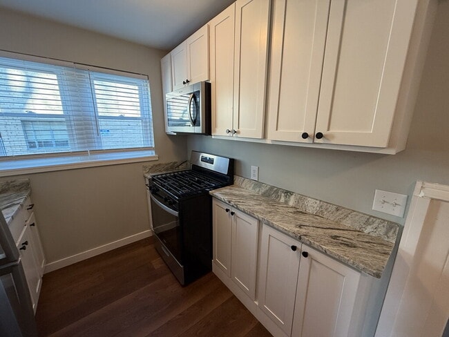 Building Photo - 1219 Franklin Ave