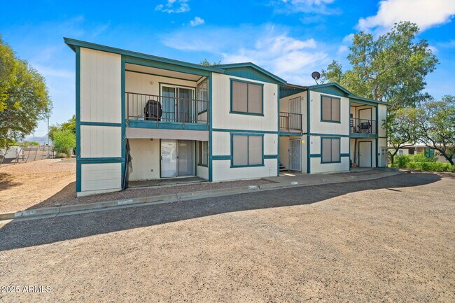 Primary Photo - 9928 E Birchwood Ave