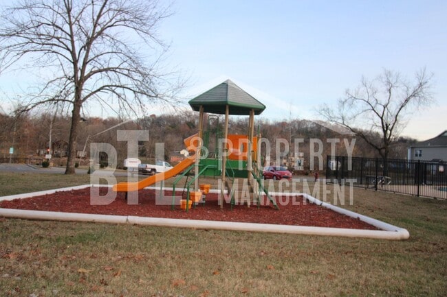 Building Photo - REDUCED PRICE! Fully Furnished One Bedroom...