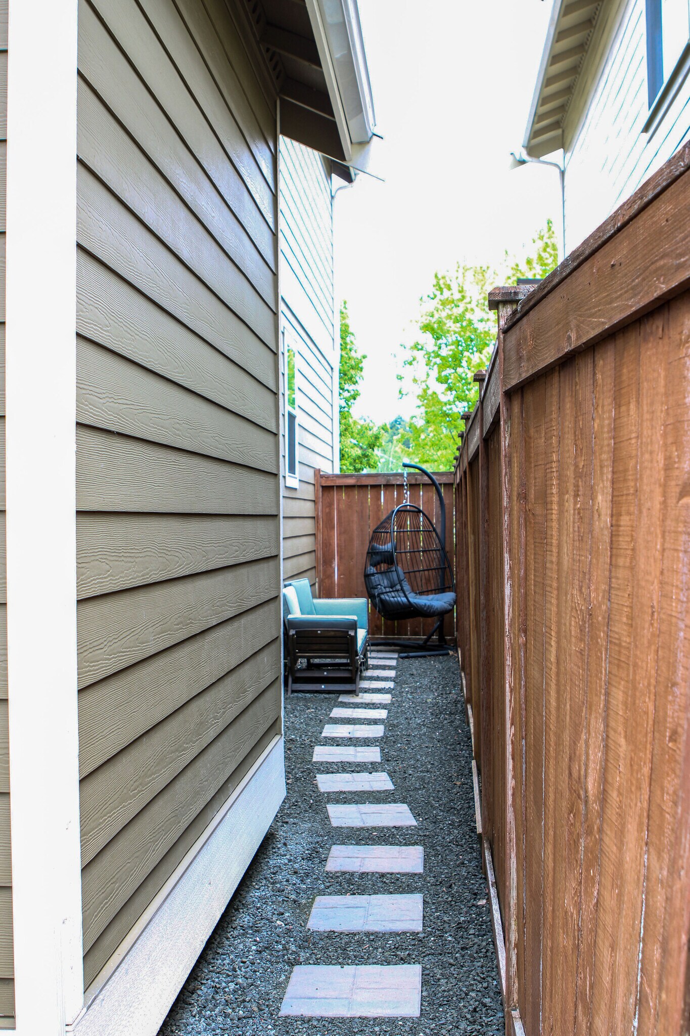 Building Photo - 7801 Rushmore Ave NE