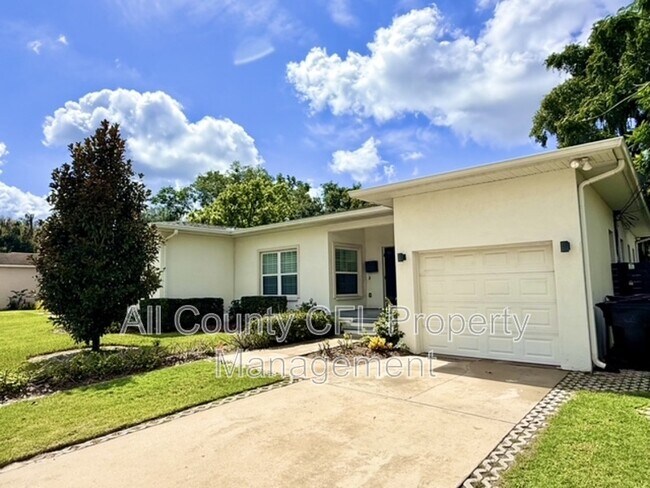 Building Photo - 2408 Corrine Dr