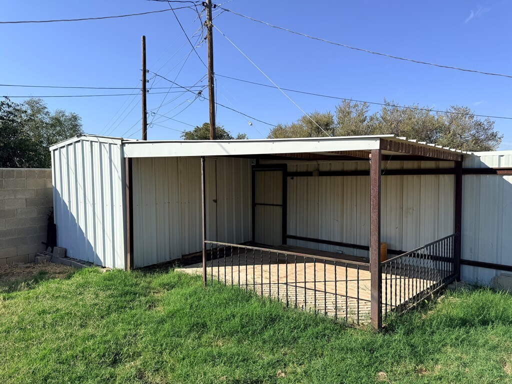 Building Photo - 4252 Candy Ln