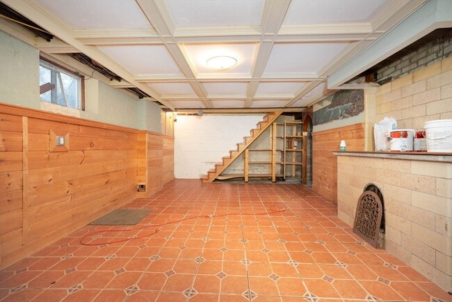 Building Photo - 99 Fairway Dr
