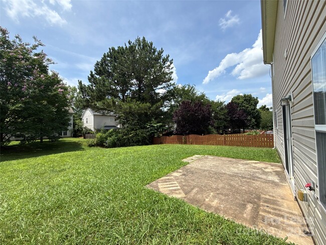 Building Photo - 10218 Glenburn Ln