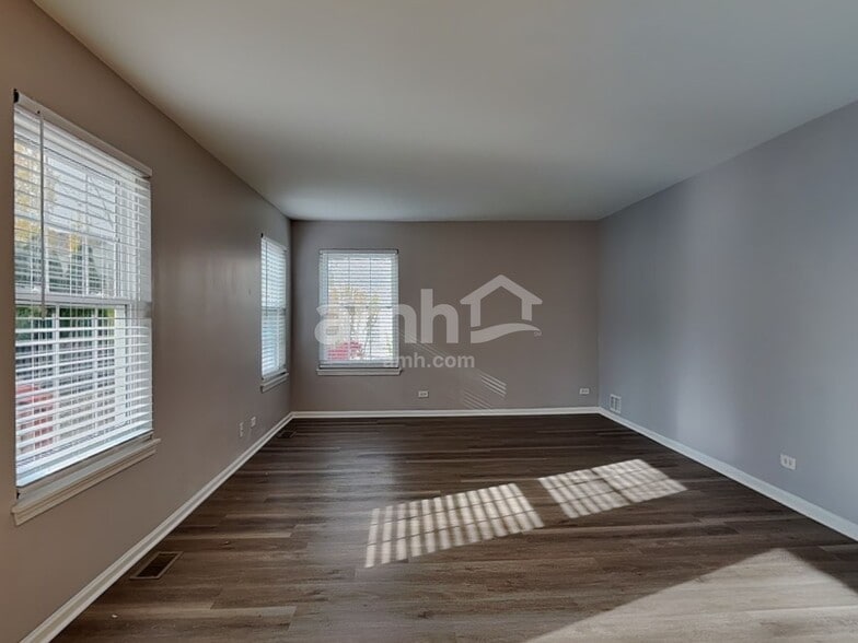 Building Photo - 1613 Gleneagle Ct