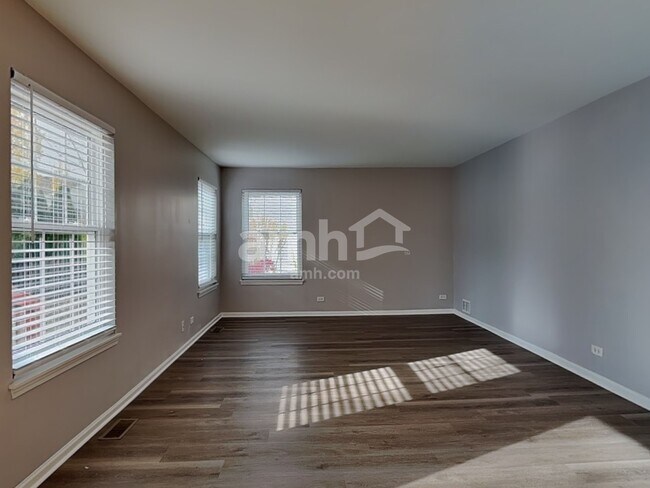 Building Photo - 1613 Gleneagle Ct