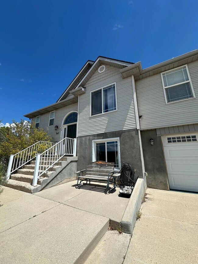 Building Photo - 162 N 2475 W Cir