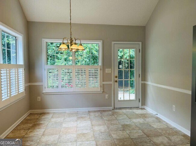 Building Photo - 61 Riva Ridge Ln