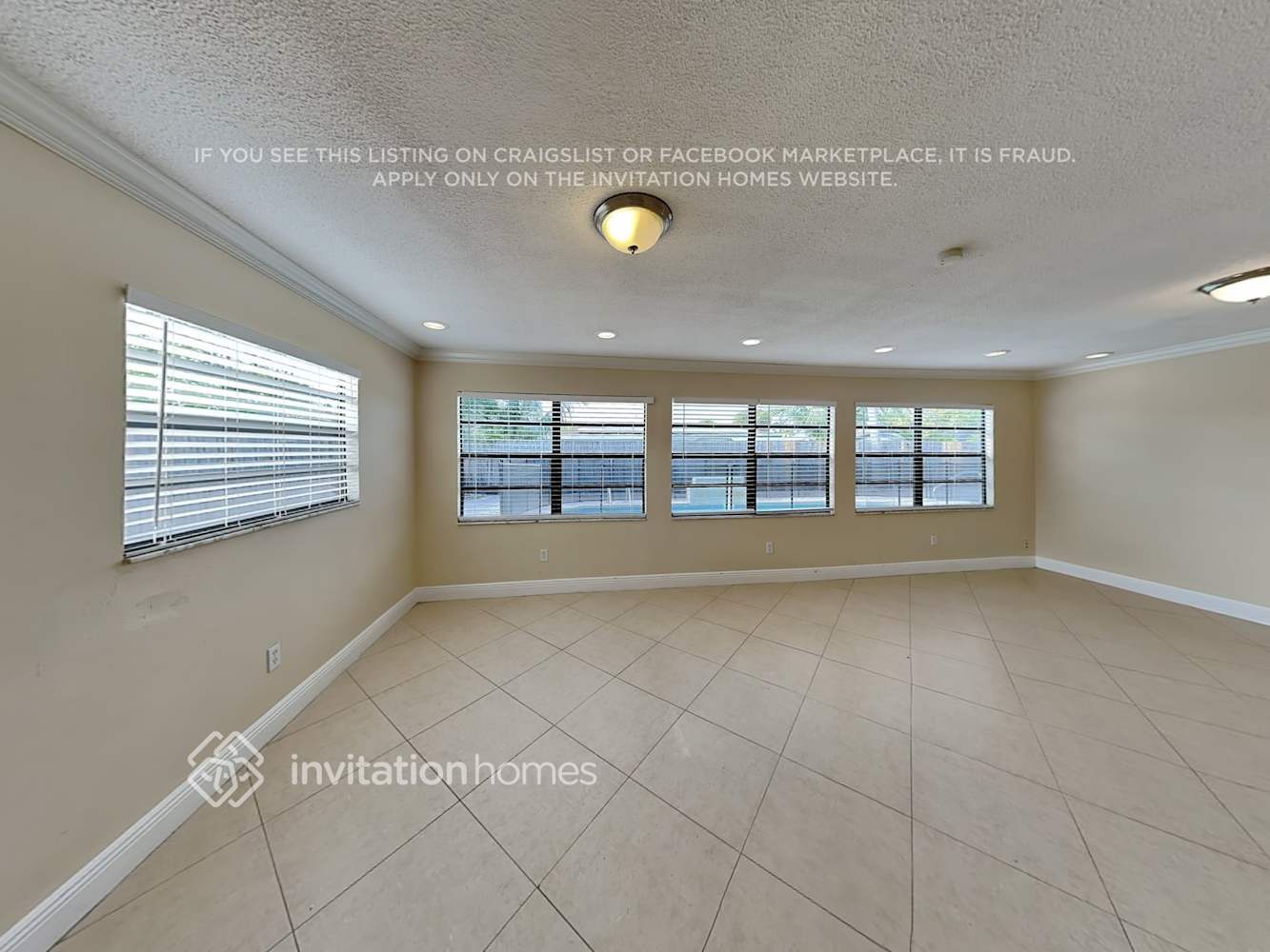 Building Photo - 10825 Jennifer Ln