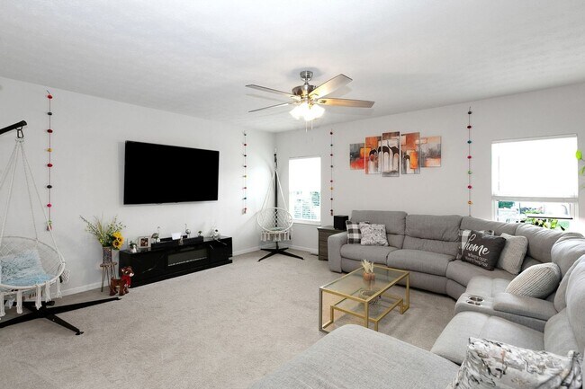 Building Photo - Spacious 4BR House in South Lebanon