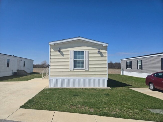 Building Photo - 1301 OH-523