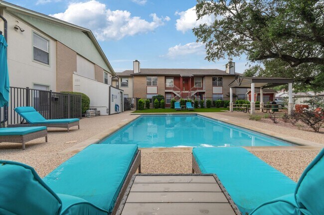 Building Photo - Langtry Apartments- 2 Bedroom 2 Bathroom