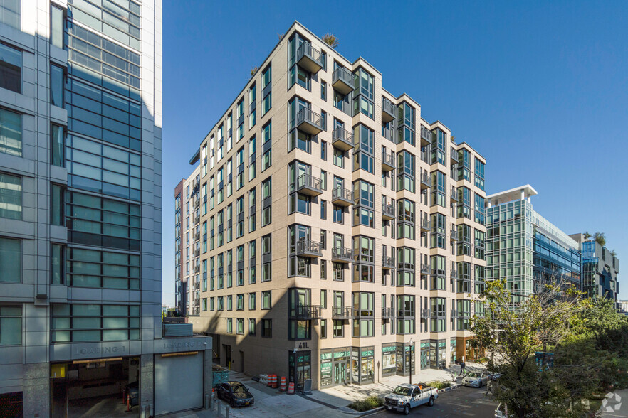 Building Photo - Coda on Half | Luxury Navy Yard / SE DC Ap...