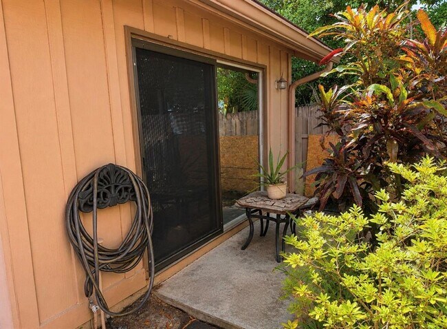 Building Photo - 5731 Westwind Ln