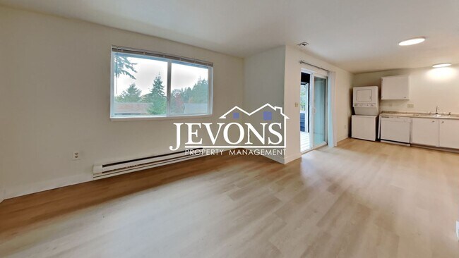 Building Photo - 2076 E 56th St